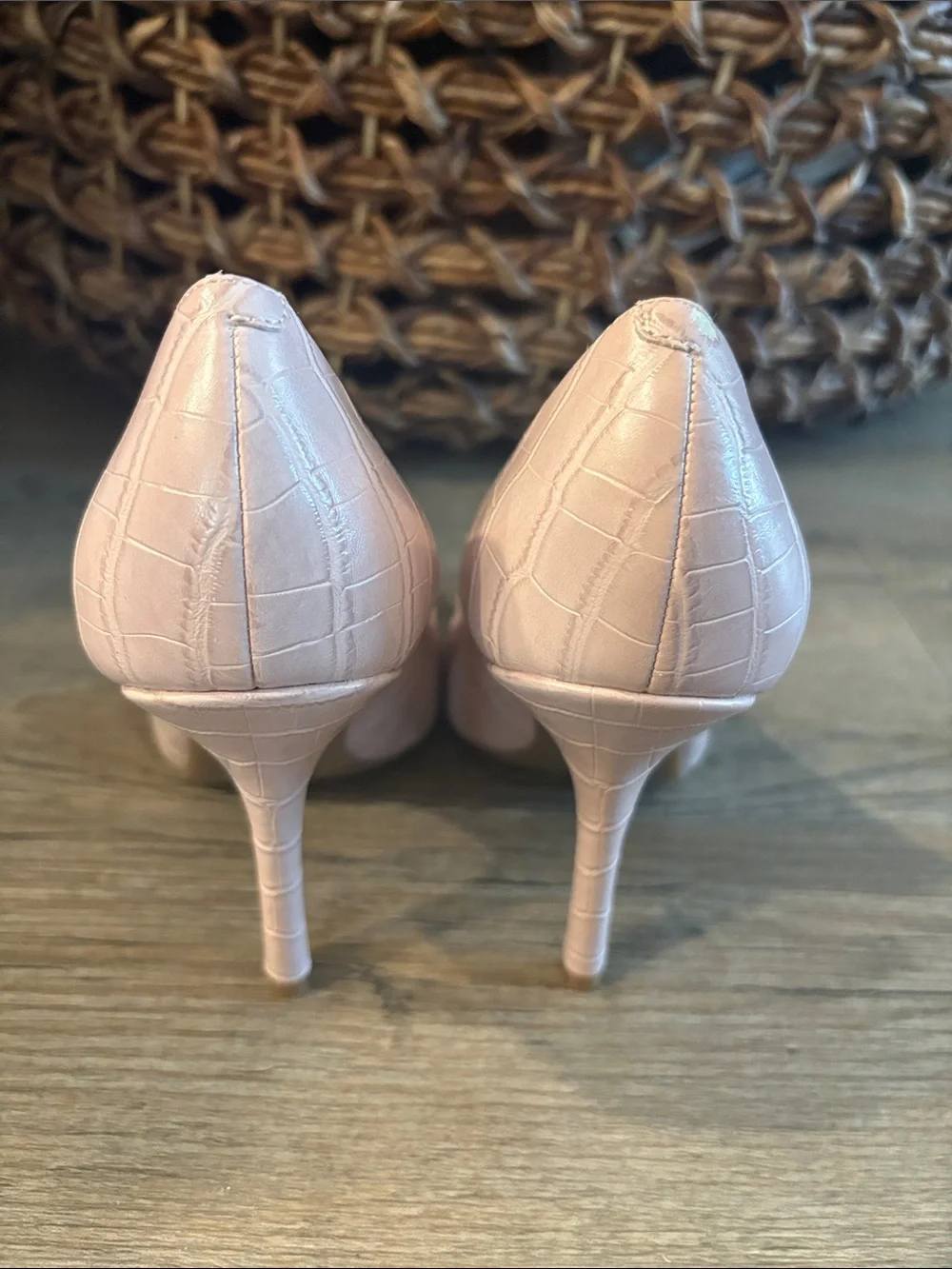 Nine West Blush Croc-Embossed Women's Pumps